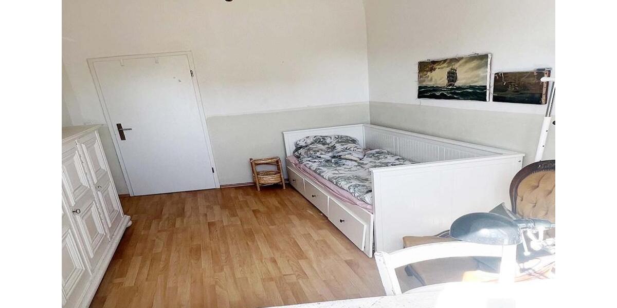 Wohnen auf Zeit Düsseldorf Stadtbezirk 3 - 12 Zimmer, 400 m&sup2;, 550&euro; | Angebot:25875316