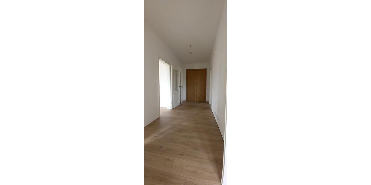 Etagenwohnung Heidenau - 3 Zimmer, 87 m&sup2;, 800&euro; | Angebot:26564181