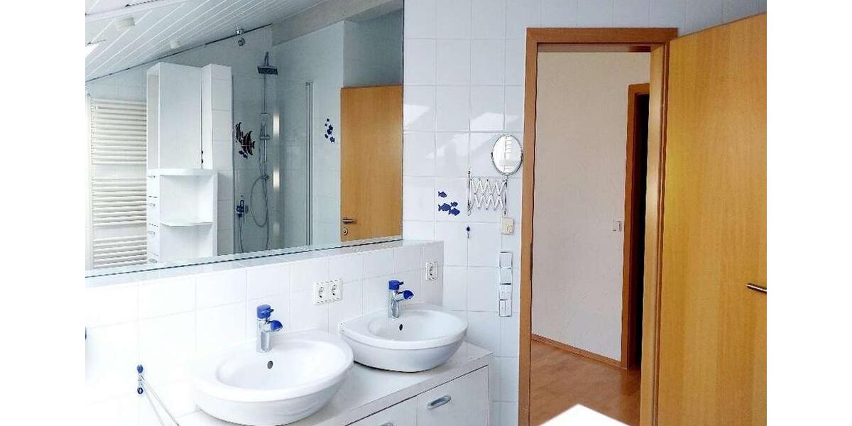 Einfamilienhaus Eislingen (Fils) - 5.5 Zimmer, 166 m&sup2;, 2.100&euro; | Angebot:26438109