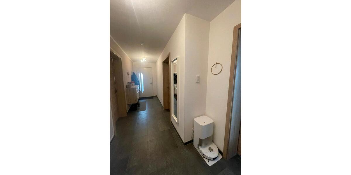 Erdgeschoßwohnung Adelzhausen - 3.5 Zimmer, 90 m&sup2;, 1.380&euro; | Angebot:26000200