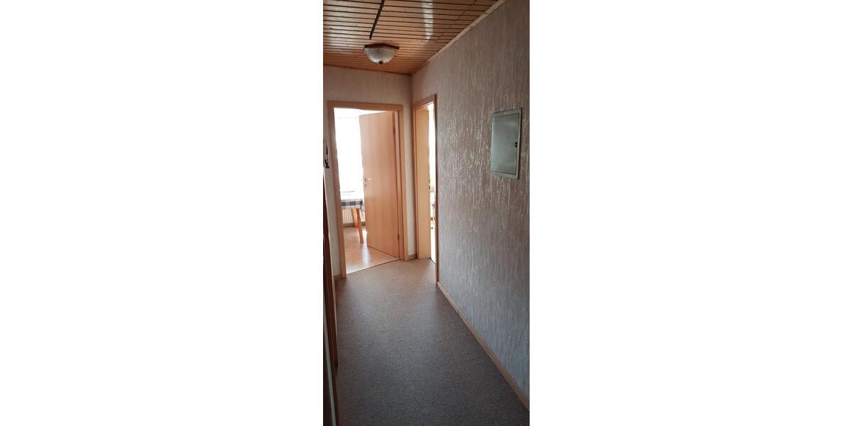 Dachgeschoßwohnung Werdohl - 4 Zimmer, 98 m&sup2;, 600&euro; | Angebot:26148087