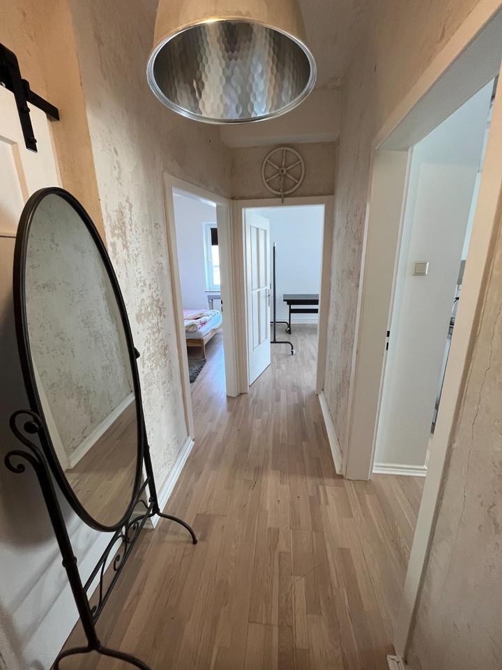 Düsseldorf Altstadt - Zentrales und möbiliertes Zimmer in einer 2 zimmer