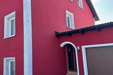 Wohnung Wenzenbach - 3 Zimmer, 90 m&sup2;, 900&euro; | Angebot:26030586