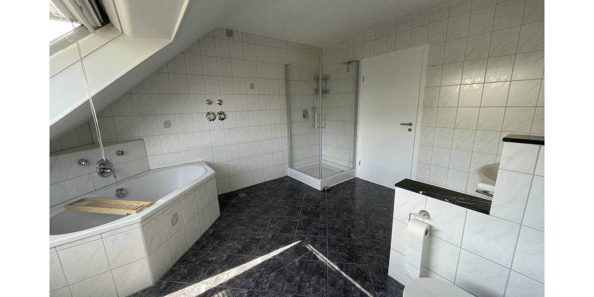 Etagenwohnung Eltville am Rhein Eltville - 2 Zimmer, 75 m&sup2;, 1.030&euro; | Angebot:26795257