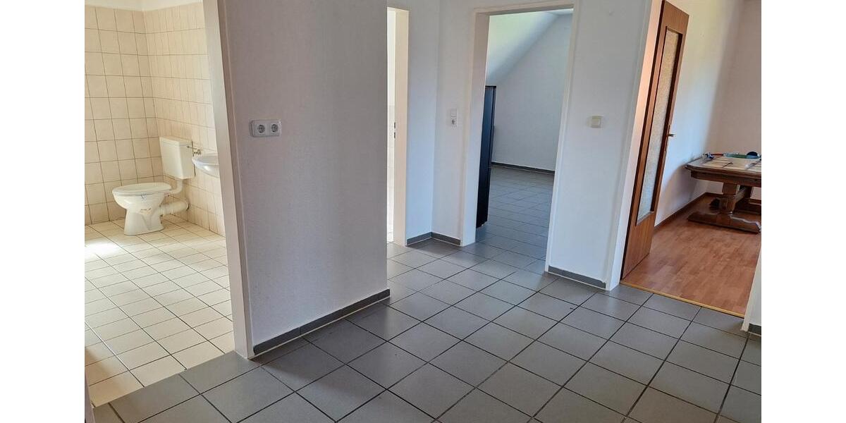 Dachgeschoßwohnung Bösel - 4 Zimmer, 89 m&sup2;, 650&euro; | Angebot:26292005