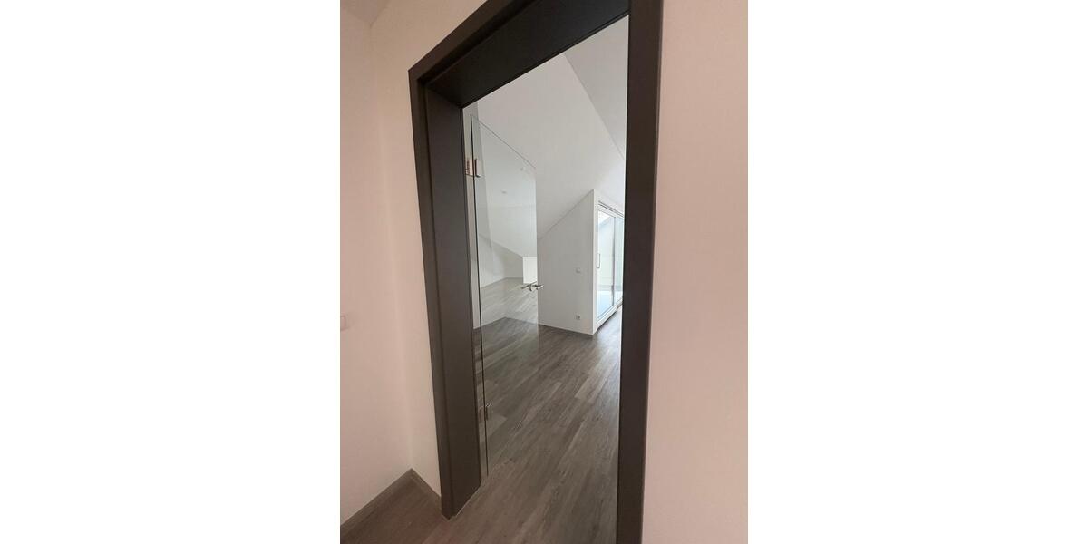 Etagenwohnung Auerbach/Vogtland Vogtland - 3 Zimmer, 102 m&sup2;, 700&euro; | Angebot:23844966