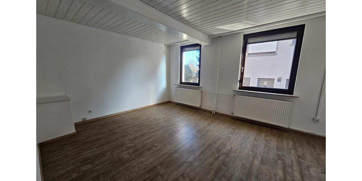 Eckert-Rinallo Immobilien Ein ganzes Haus für Sie allein – bezugsbereit ab sofort 4 zimmer