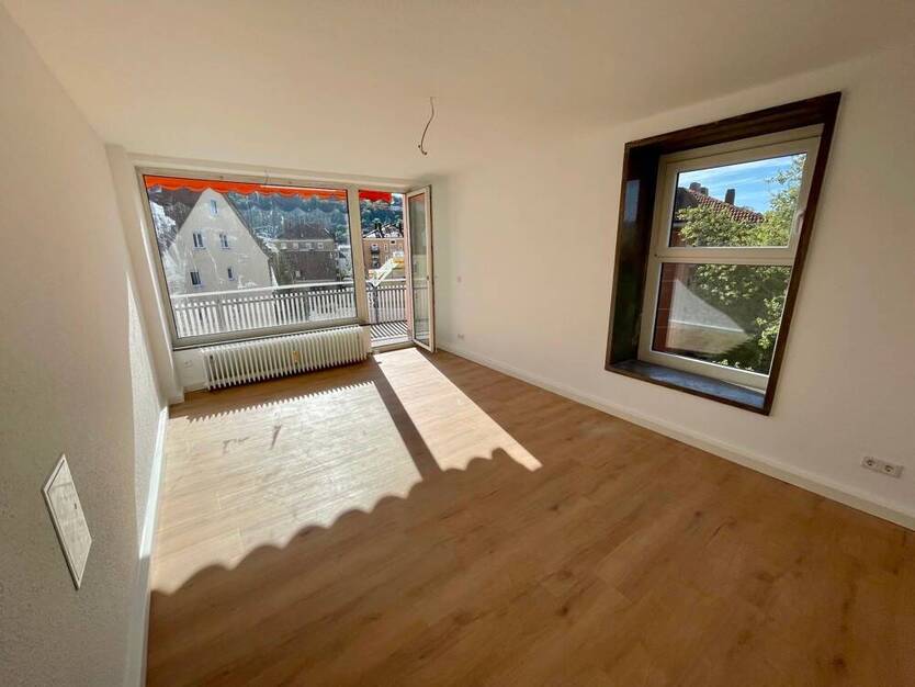 Citynahe 4-Zimmerwohnung mit Balkon!
