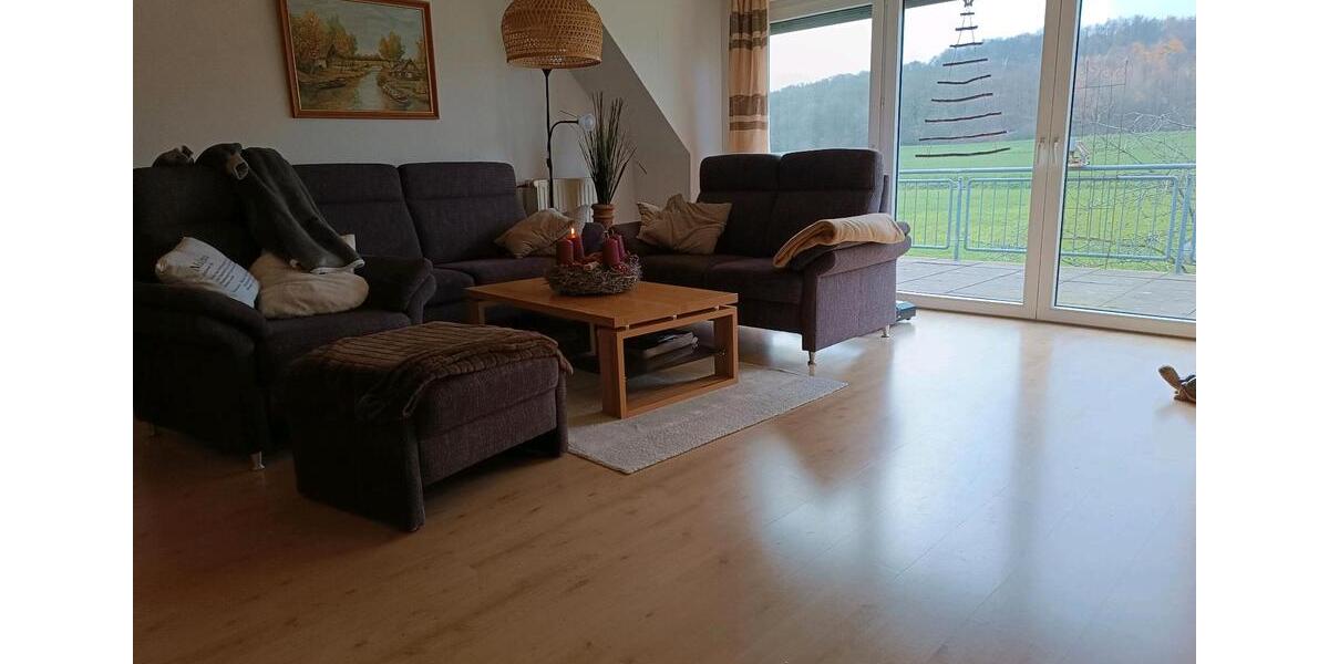 4-Zimmer-Wohnung mit Dachterrasse in ruhiger Lage 4 zimmer