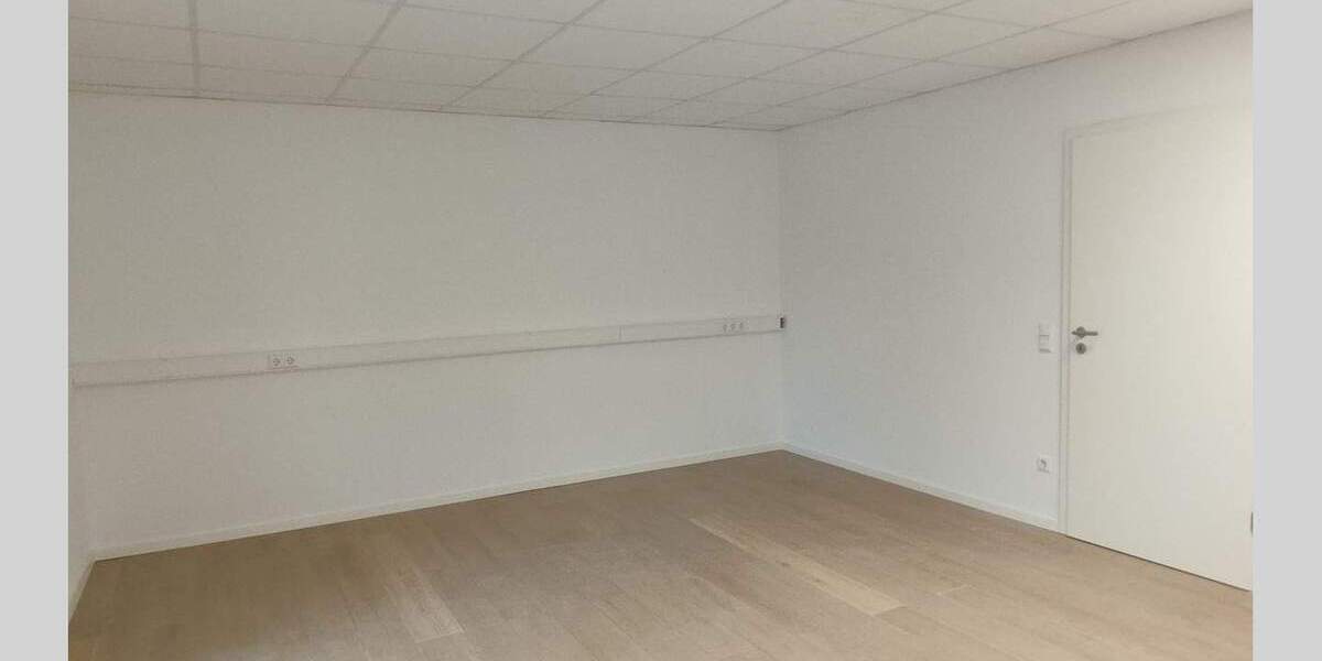 Moderne Büro-, Praxis- oder Einzelhandelsfläche in zentraler Lage von Kierspe-Dorf zu vermieten! 3 zimmer