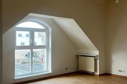 Helle 2,5 Zimmer Wohnung in guter Lage 2 zimmer