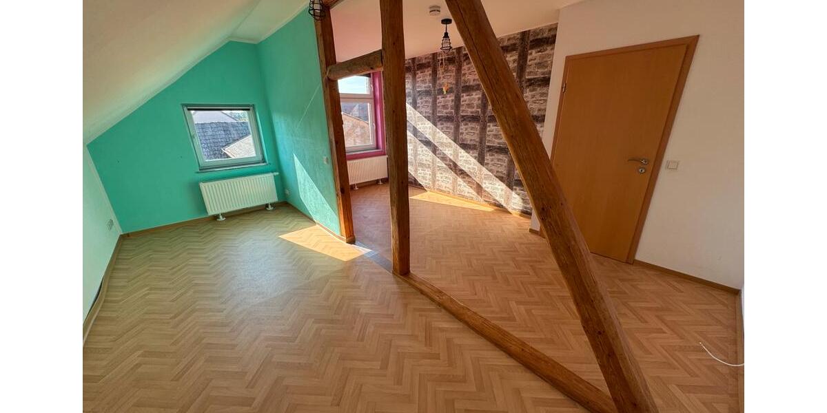 Etagenwohnung Haldensleben - 5 Zimmer, 105 m&sup2;, 720&euro; | Angebot:24862911