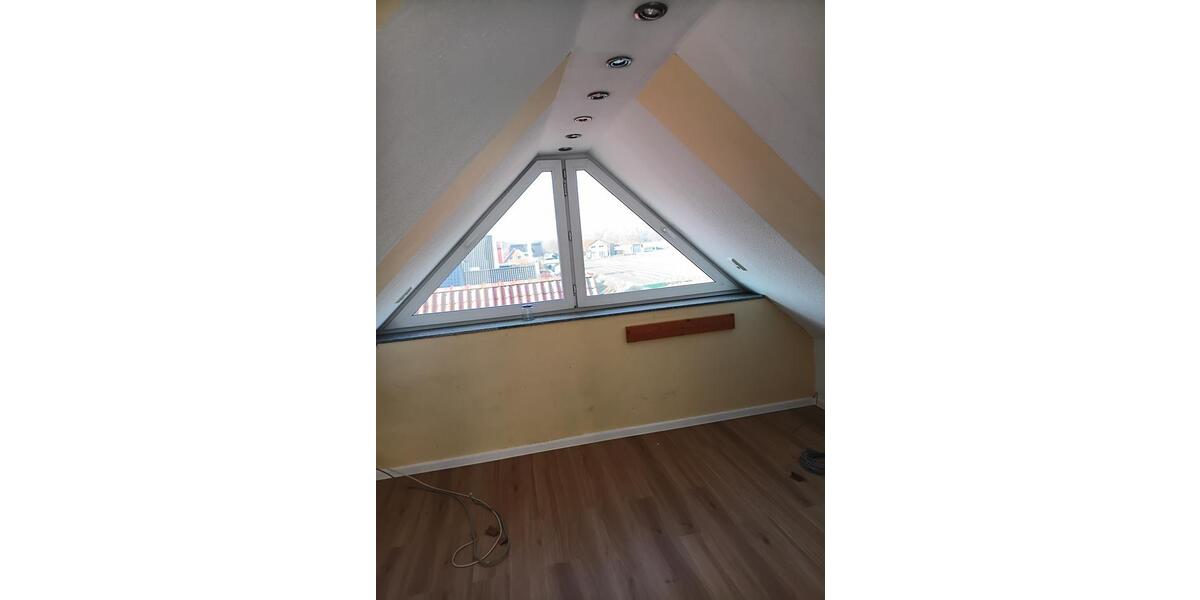 Dachgeschoßwohnung Emsbüren - 2 Zimmer, 112 m&sup2;, 650&euro; | Angebot:24699121