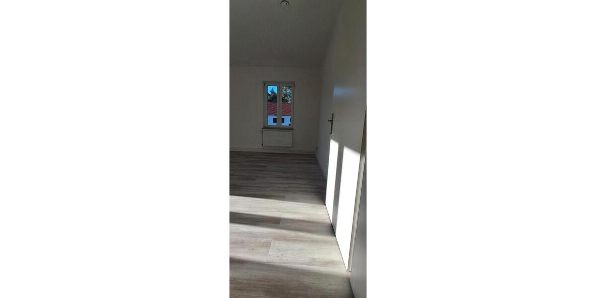 Etagenwohnung Bad Schmiedeberg - 3 Zimmer, 68 m&sup2;, 374&euro; | Angebot:26056313