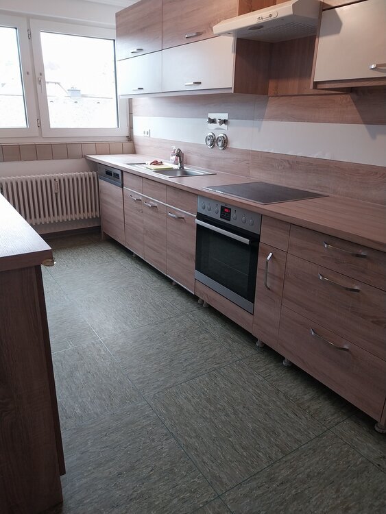 große Dachgeschoßwohnung mit Ausblick