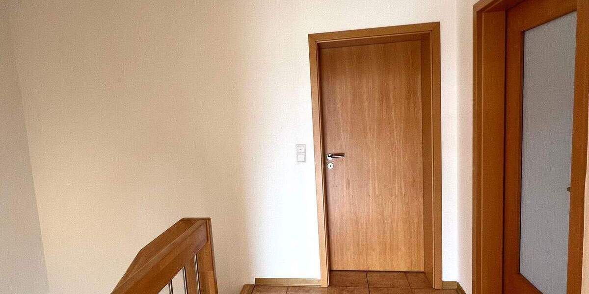 Doppelhaushälfte Monzingen - 3 Zimmer, 107 m&sup2;, 1.000&euro; | Angebot:25683793