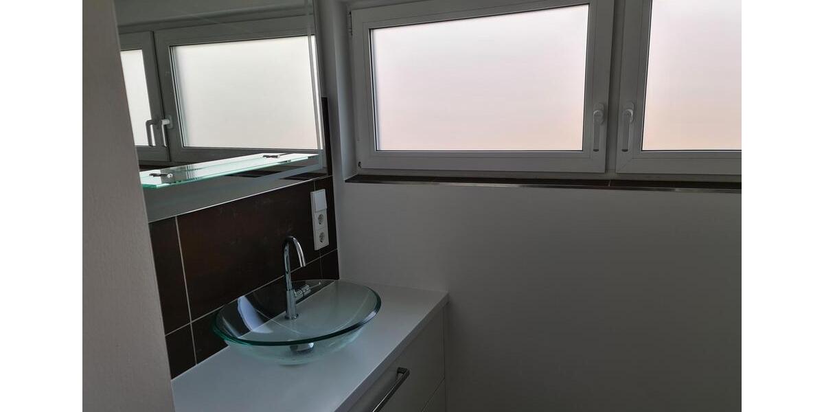 Dachgeschoßwohnung Stuttgart Stuttgart-Ost - 3.5 Zimmer, 96 m&sup2;, 1.600&euro; | Angebot:26641216