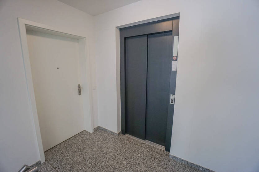 Traumhafte 2-Zimmer Wohnung! Hell, schick und großzügiger Balkon | modernes Bad mit Luxus-Dusche