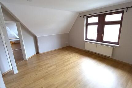 Wohnung Neukirchen/Pleiße Pleiße - 3 Zimmer, 111 m&sup2;, 555&euro; | Angebot:23511302