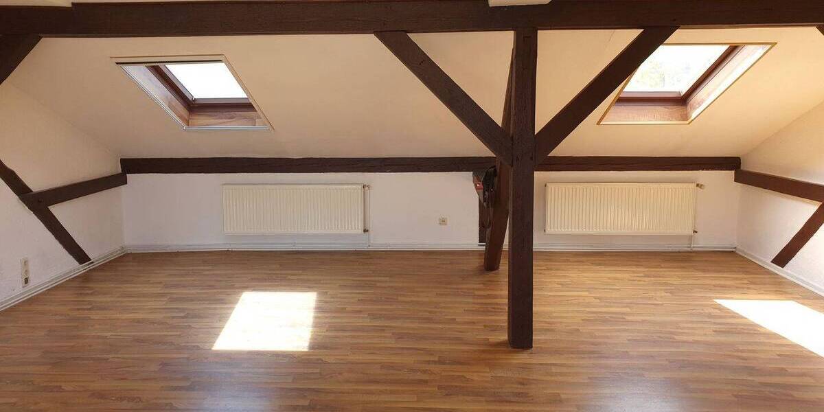 Etagenwohnung Bernburg - 2 Zimmer, 65 m&sup2;, 350&euro; | Angebot:26656757