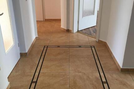 Wohnung Forst (Lausitz) - 4 Zimmer, 107 m&sup2;, 649&euro; | Angebot:23690279