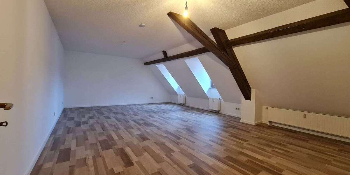 Etagenwohnung Löbau - 2 Zimmer, 76 m&sup2;, 456&euro; | Angebot:27293726
