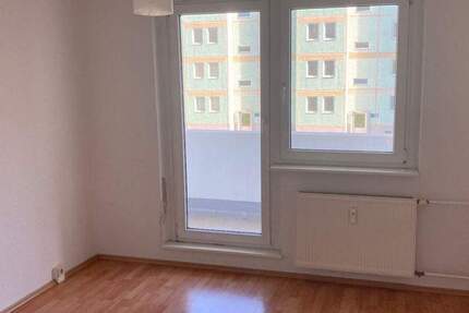 Selber Malern - GÜNSTIGE MIETE SICHERN! 3 zimmer