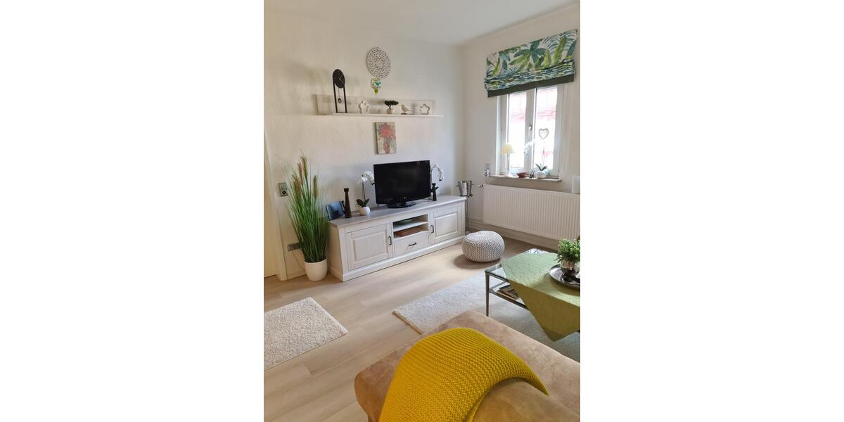 Etagenwohnung Schwalmstadt - 4 Zimmer, 100 m&sup2;, 1.200&euro; | Angebot:24750610