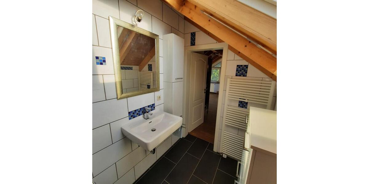 Dachgeschoßwohnung Ellwangen (Jagst) - 1 Zimmer, 30 m&sup2;, 350&euro; | Angebot:26364881