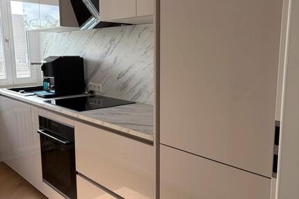 Wohnung Karlsruhe Knielingen - 2 Zimmer, 60 m&sup2;, 1.300&euro; | Angebot:25405943