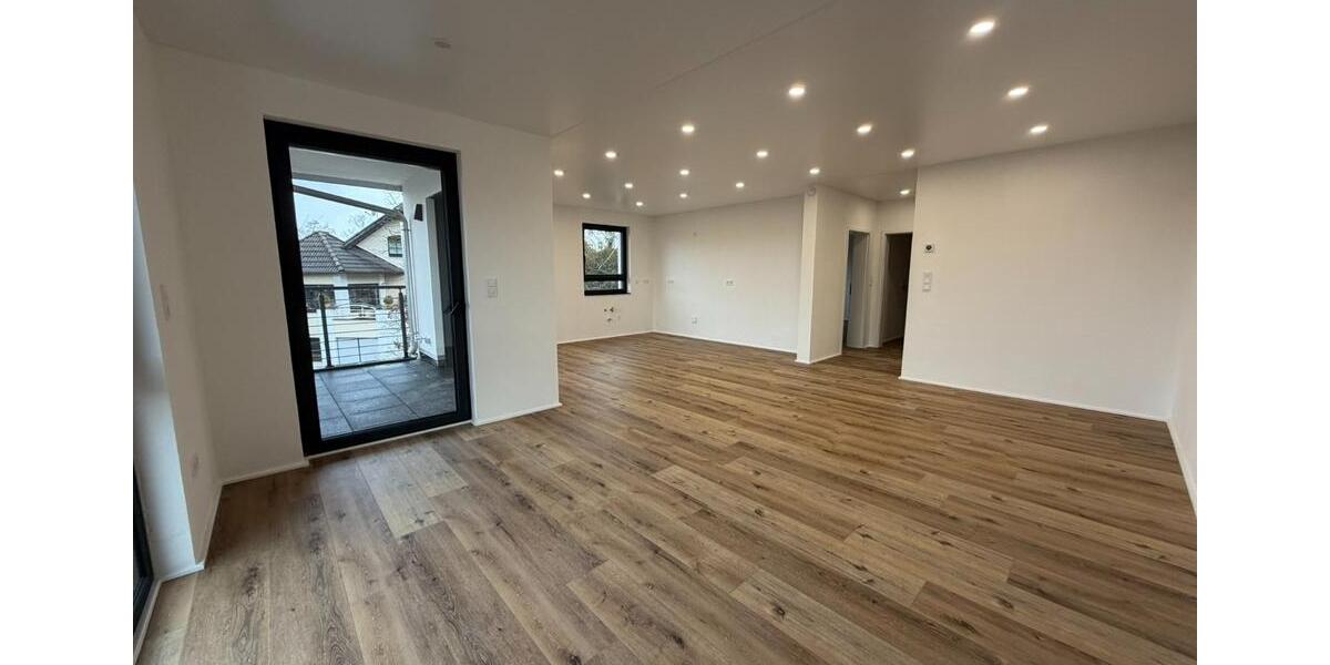 Etagenwohnung Netphen - 2 Zimmer, 90 m&sup2;, 1.000&euro; | Angebot:25178877