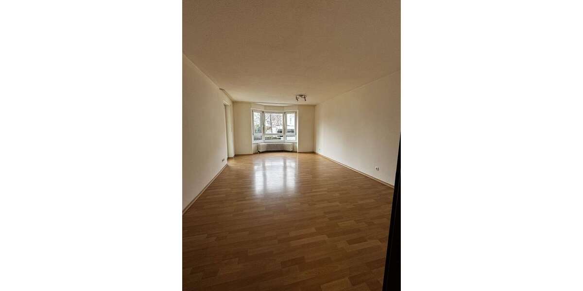 Etagenwohnung Stadtbergen Kriegshaber - 3 Zimmer, 85 m&sup2;, 1.190&euro; | Angebot:24586977