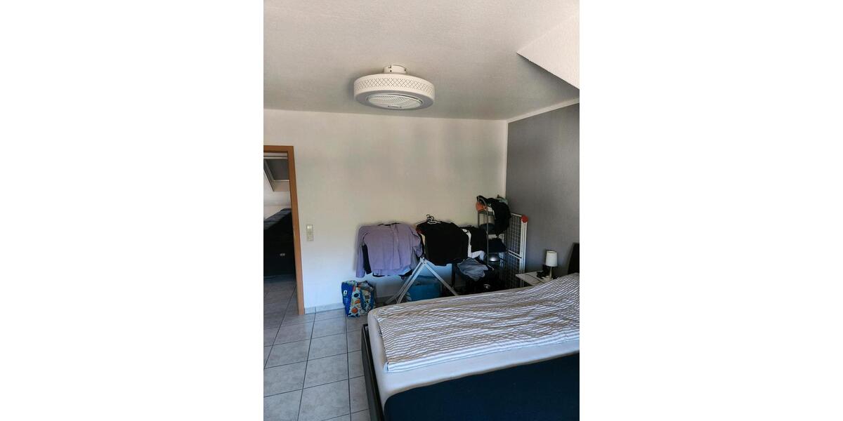 Dachgeschoßwohnung Völklingen - 1 Zimmer, 74 m&sup2;, 460&euro; | Angebot:26278245