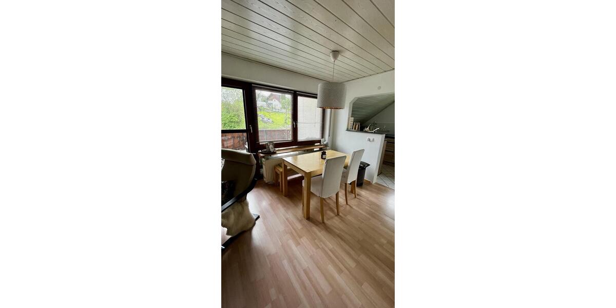 Dachgeschoßwohnung Spiegelberg - 3.5 Zimmer, 71 m&sup2;, 950&euro; | Angebot:26635622