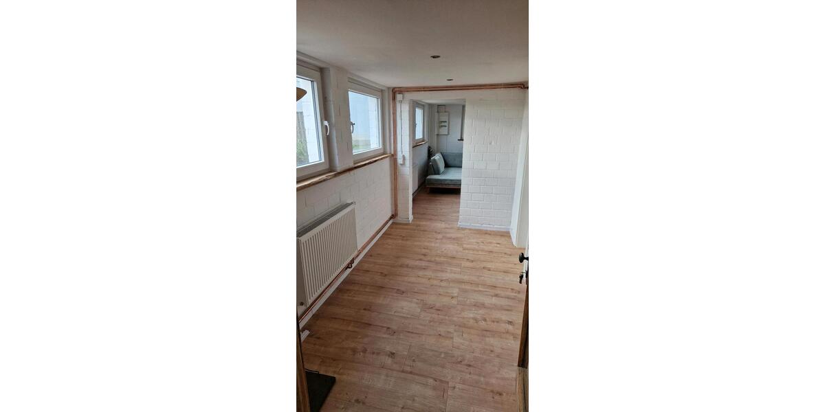 Helle, möblierte 2-Zimmer-Wohnung mit Garten & Parkplatz (65 m²) 2 zimmer