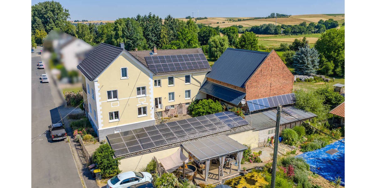 Einfamilienhaus Niederneisen - 9 Zimmer, 255 m&sup2;, 2.250&euro; | Angebot:26712884