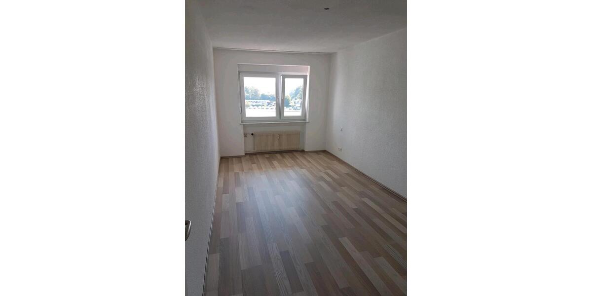 Etagenwohnung Blumberg - 2 Zimmer, 62 m&sup2;, 590&euro; | Angebot:26351378
