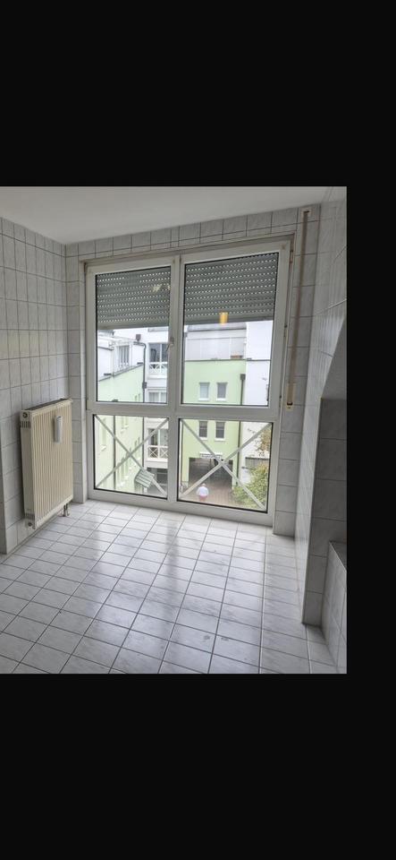 Helle Dachgeschoßwohnung im Zentrum von Deggendorf – 2 Zimmer