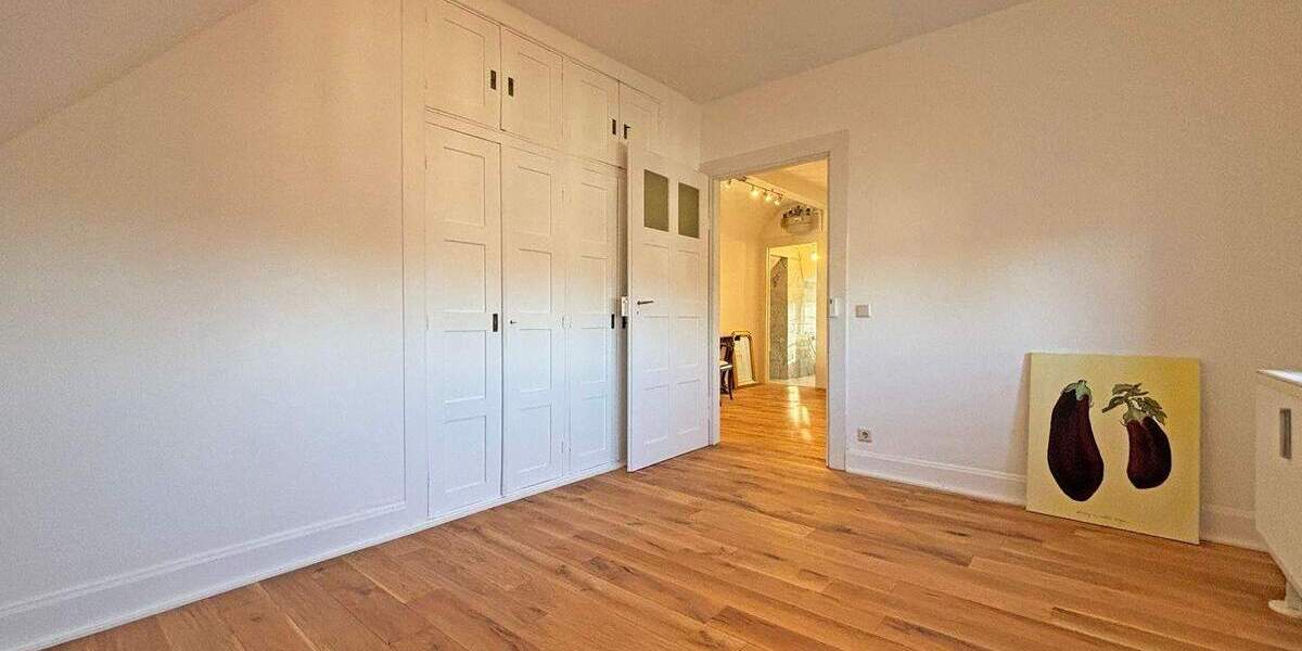 Etagenwohnung Stuttgart Sonnenberg - 4 Zimmer, 108 m&sup2;, 2.150&euro; | Angebot:25215153