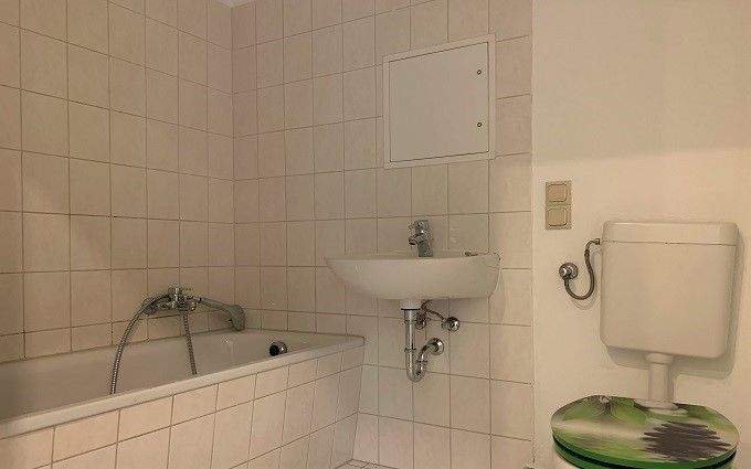 Etagenwohnung Oschersleben Oschersleben - 4 Zimmer, 78 m&sup2;, 359&euro; | Angebot:26544404