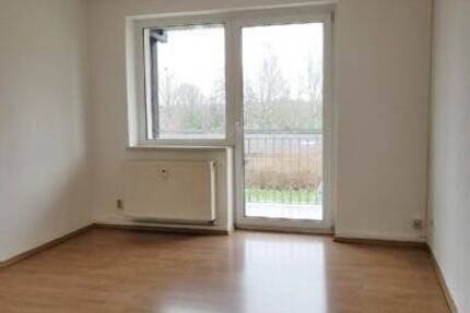 helle 2-Raum-Wohnung mit Balkon und Tageslichtbad in ruhiger Lage 2 zimmer