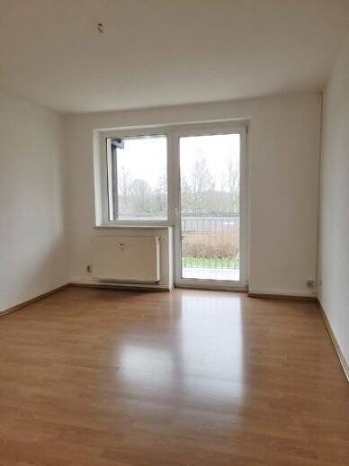 helle 2-Raum-Wohnung mit Balkon und Tageslichtbad in ruhiger Lage 2 zimmer