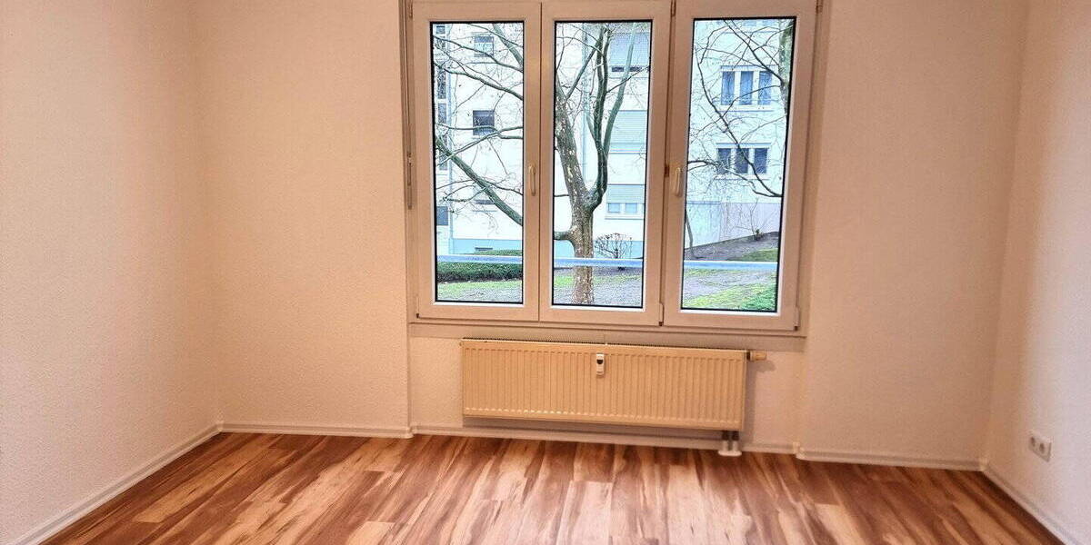 Etagenwohnung Bretten - 3 Zimmer, 83 m&sup2;, 980&euro; | Angebot:26716064