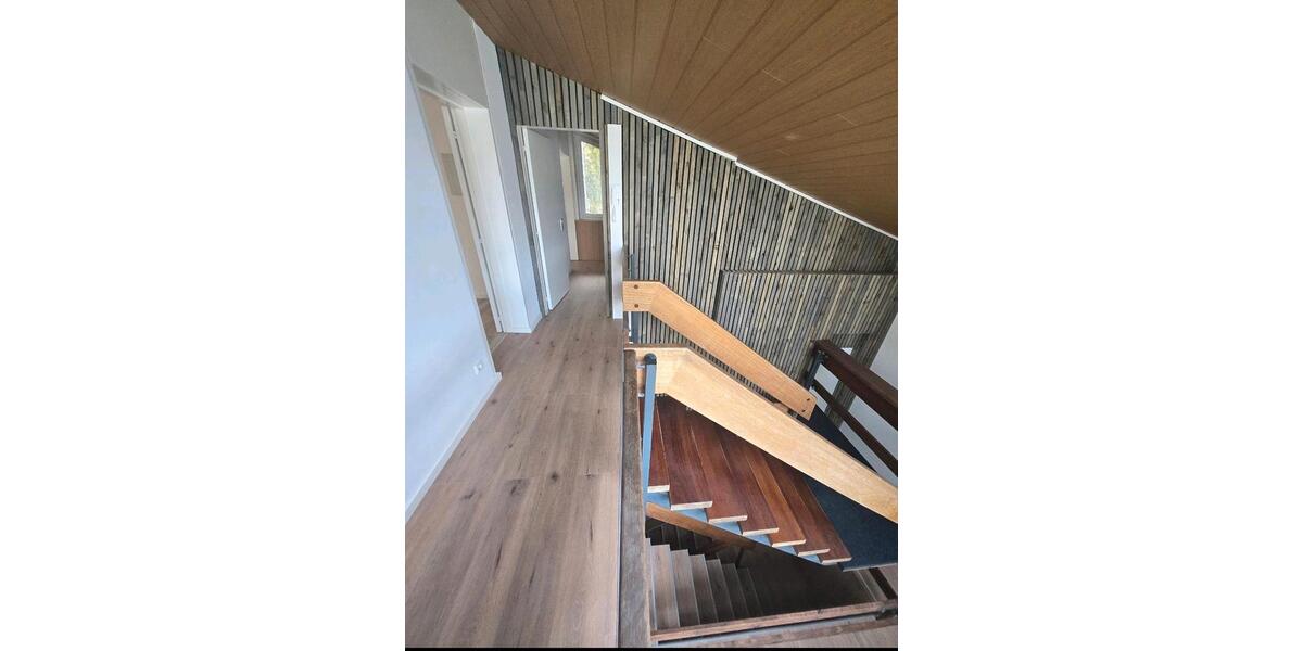 Reihenhaus Bad Wildbad - 8 Zimmer, 224 m&sup2;, 1.600&euro; | Angebot:25052132