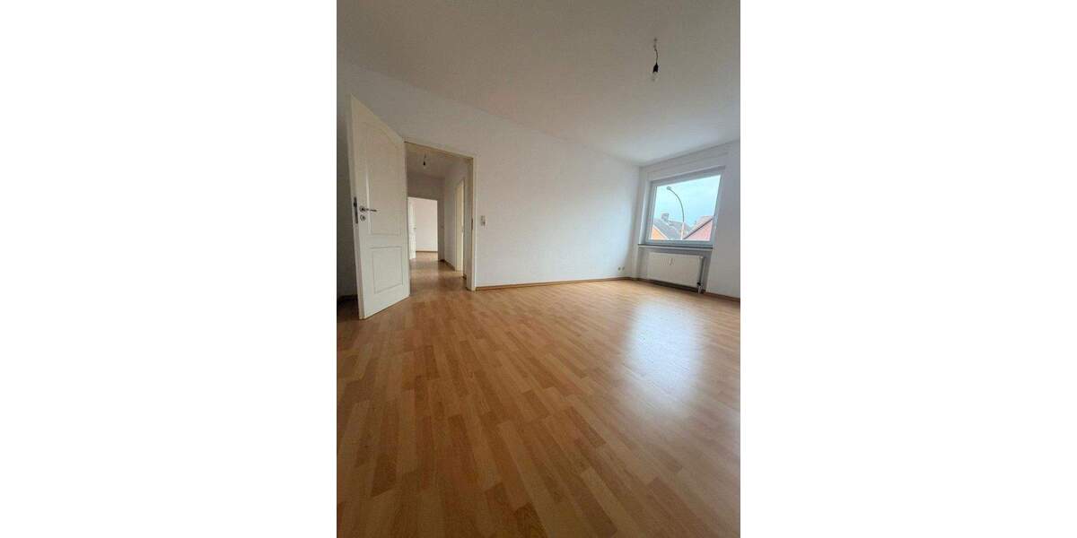 Etagenwohnung Sickte Obersickte - 5 Zimmer, 110 m&sup2;, 1.090&euro; | Angebot:25724257
