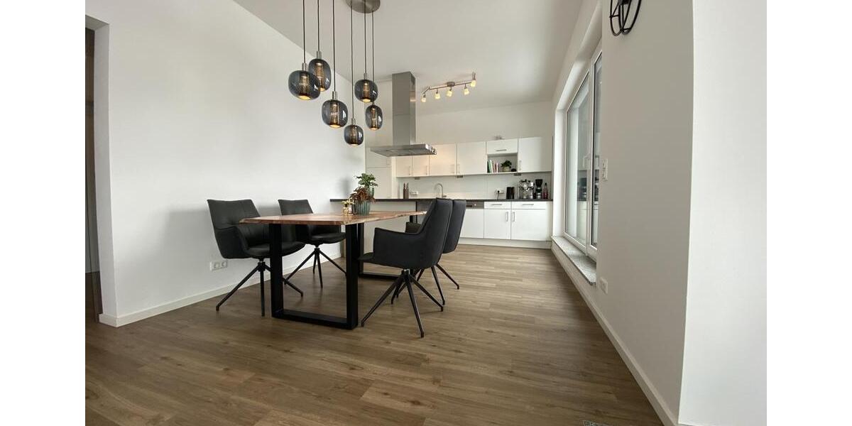 Einfamilienhaus Weiden in der Oberpfalz - 3 Zimmer, 109 m&sup2;, 1.580&euro; | Angebot:24916477