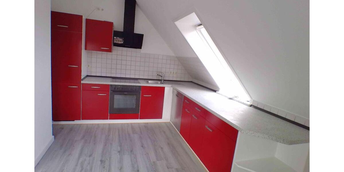 Dachgeschoßwohnung Itzehoe - 3.5 Zimmer, 81 m&sup2;, 900&euro; | Angebot:26029954