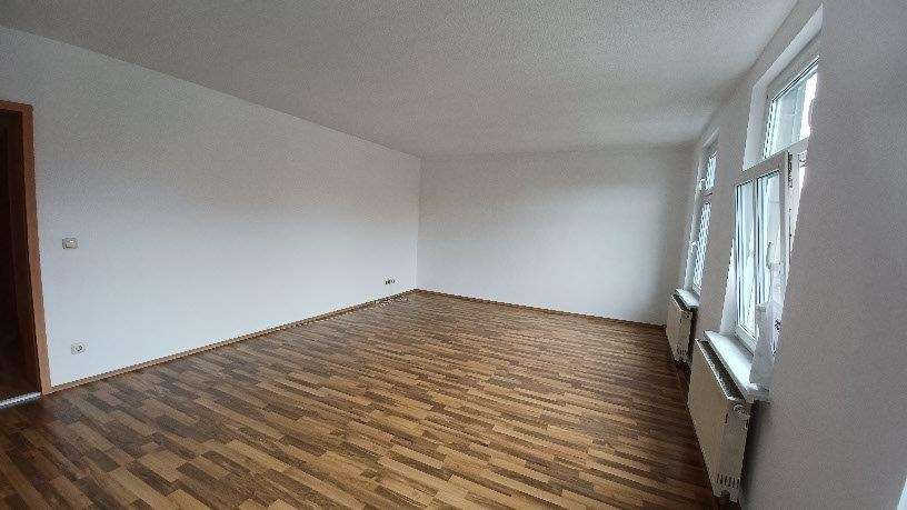 gepflegte 5 Zi.-Wohnung mit tollem Gemeinschaftsgarten - Etagenwohnung Pößneck | Angebot:26924476