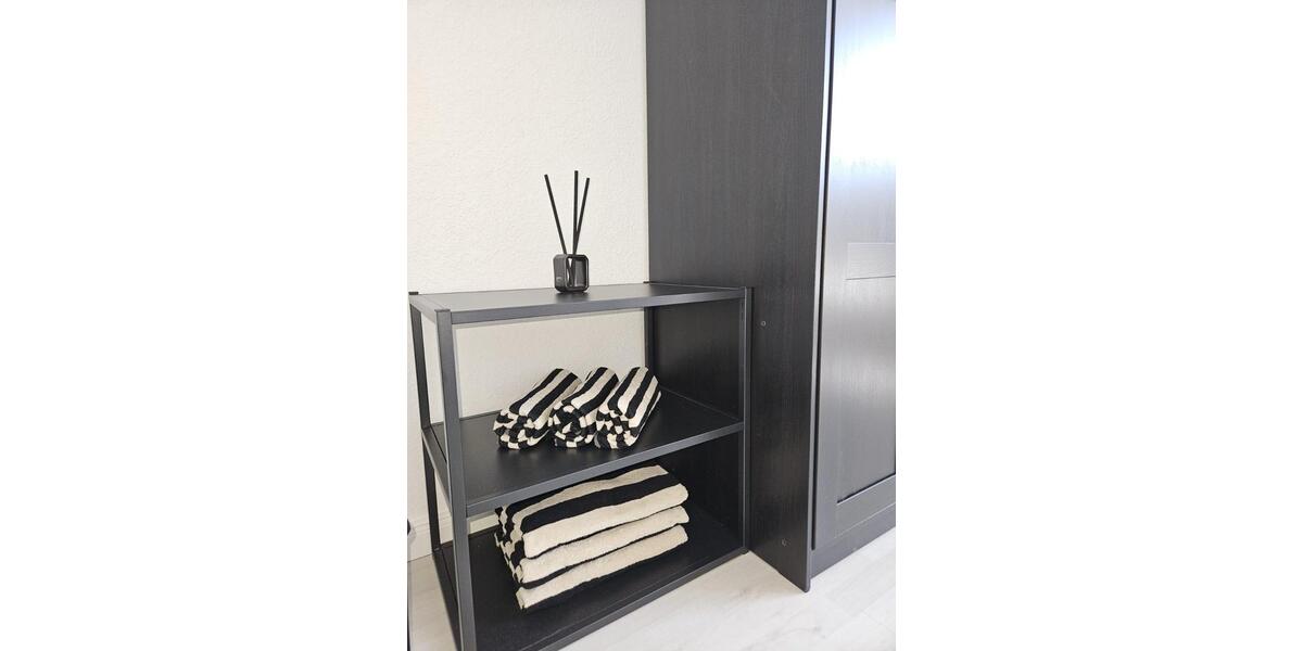 Dachgeschoßwohnung Bremerhaven Geestemünde - 3 Zimmer, 55 m&sup2;, 899&euro; | Angebot:24629262