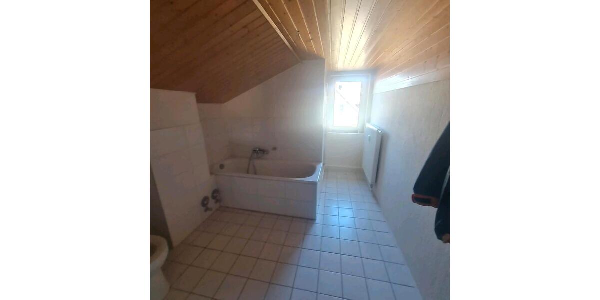 Dachgeschoßwohnung Clausthal-Zellerfeld Zellerfeld - 4 Zimmer, 90 m&sup2;, 475&euro; | Angebot:25890632